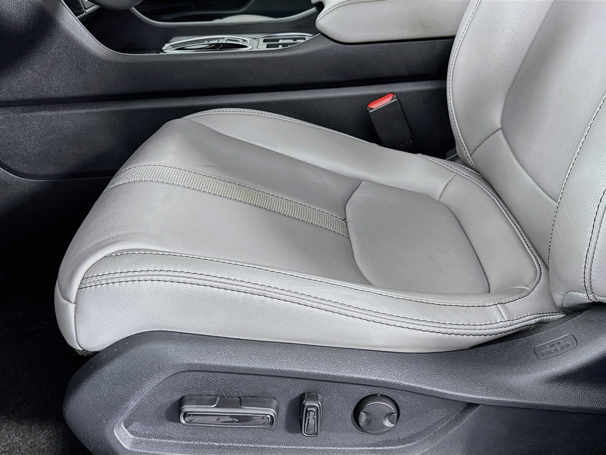 Certified 2023 Honda Pilot Touring image 20