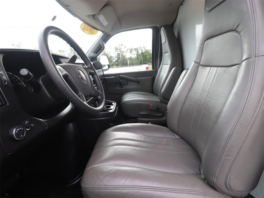 Used 2022 GMC Savana 3500 Work Van w/ Power Convenience Package image 2