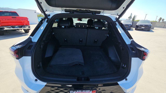 Used 2024 Chevrolet Equinox EV RS FWD image 24