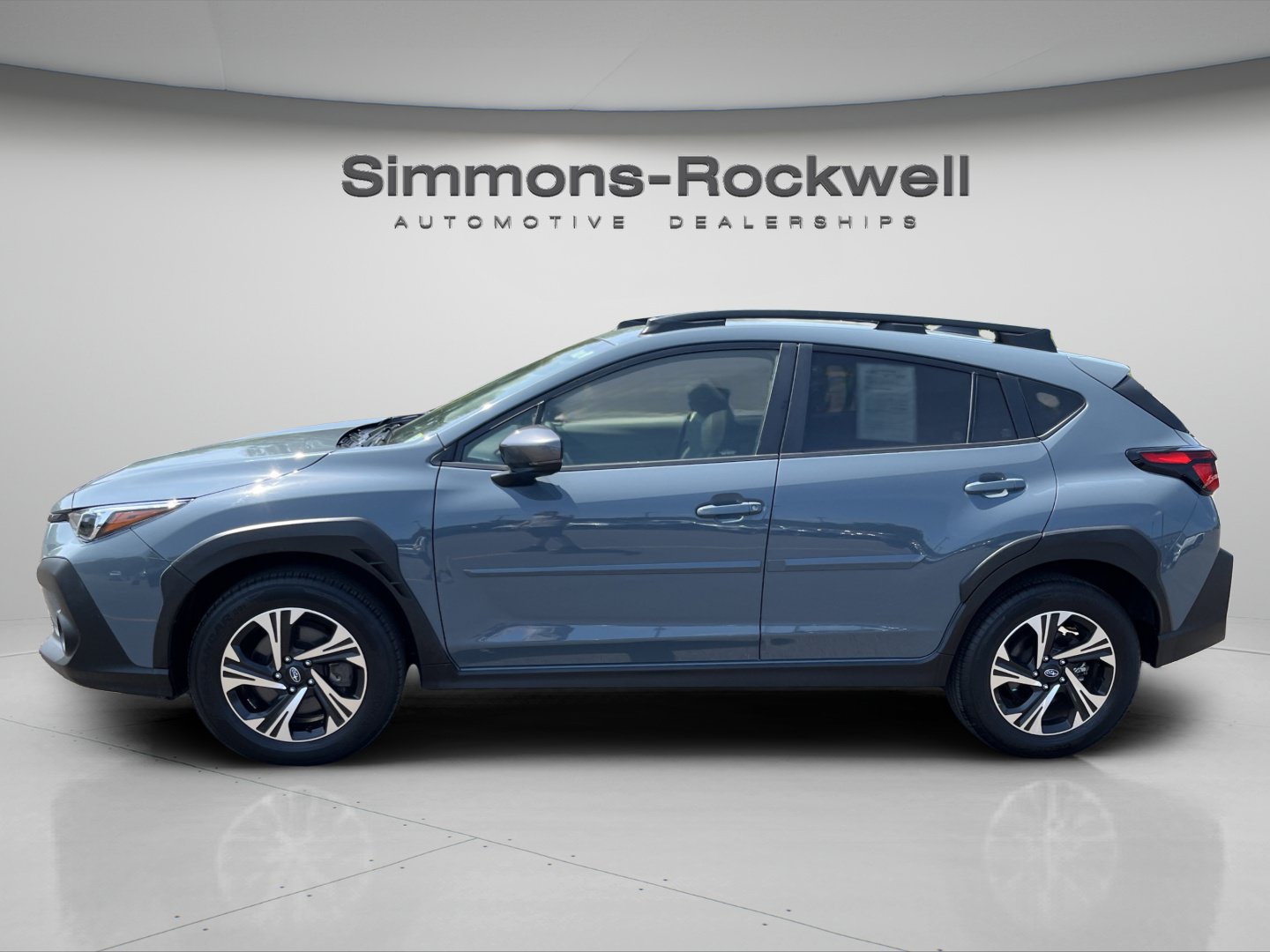 Used 2024 Subaru Crosstrek 2.0i Premium AWD/4WD image 2