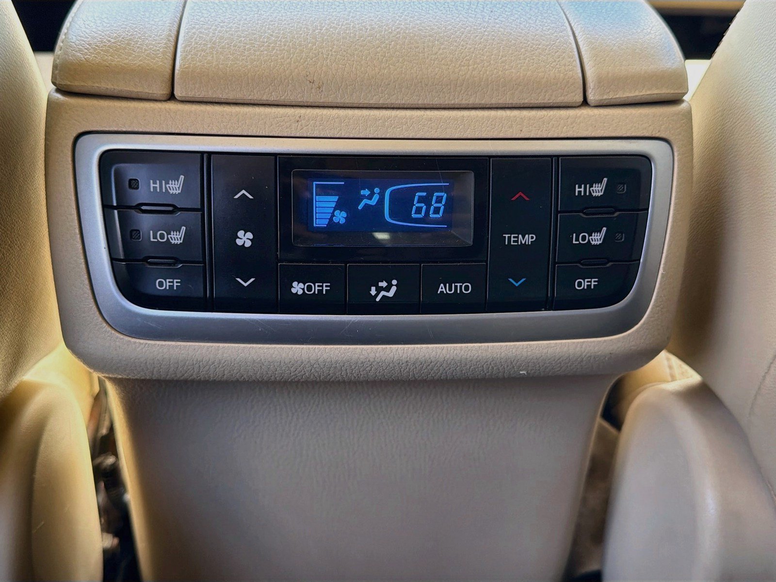 Used 2016 Toyota Highlander Limited Platinum AWD/4WD image 17