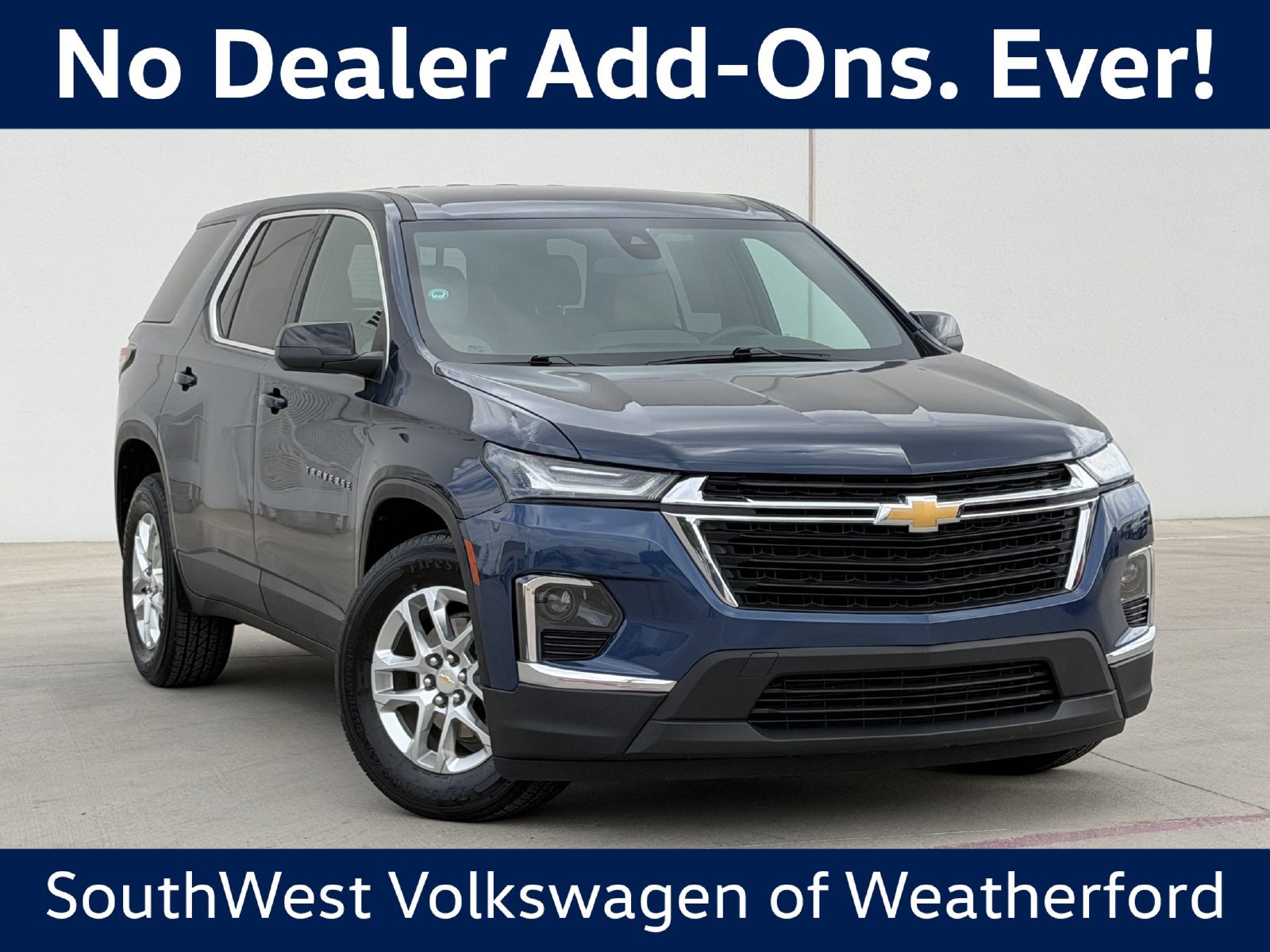 Used 2022 Chevrolet Traverse LS FWD 360° Tour