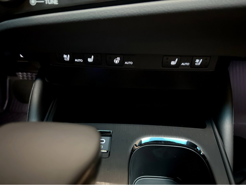 New 2025 Lexus ES 350 w/ Premium Package image 17