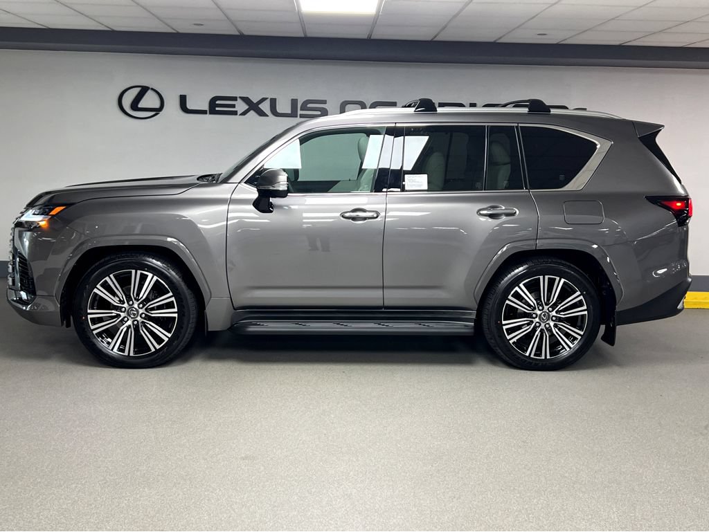 New 2026 Lexus LX 600 4WD w/ Luxury Package image 4