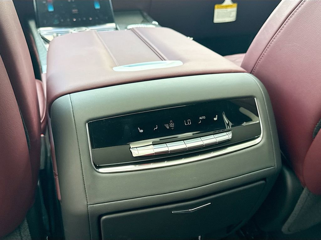 New 2025 Cadillac Escalade Premium Luxury w/ LPO, Floor Liner Package image 28