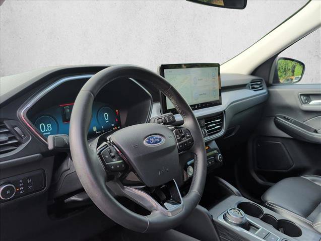 Used 2023 Ford Escape Platinum AWD/4WD image 9