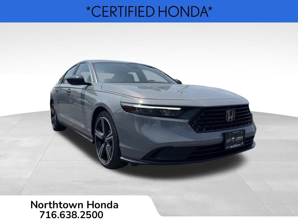 Used 2025 Honda Accord Sport image 2