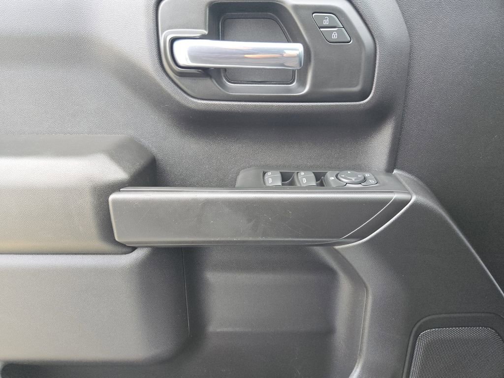 Used 2024 Chevrolet Silverado 1500 Custom Trail Boss w/ LPO, Dark Essentials Package image 32