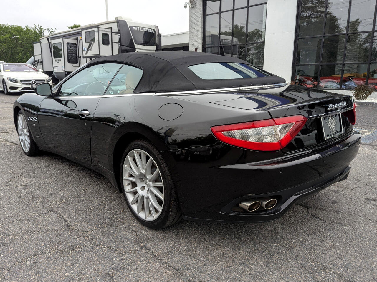 Used 2011 Maserati GranTurismo Convertible image 10
