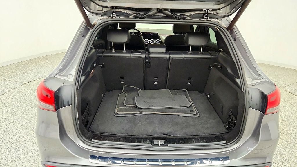 Used 2021 Mercedes-Benz GLA 250 4MATIC w/ Premium Package image 18