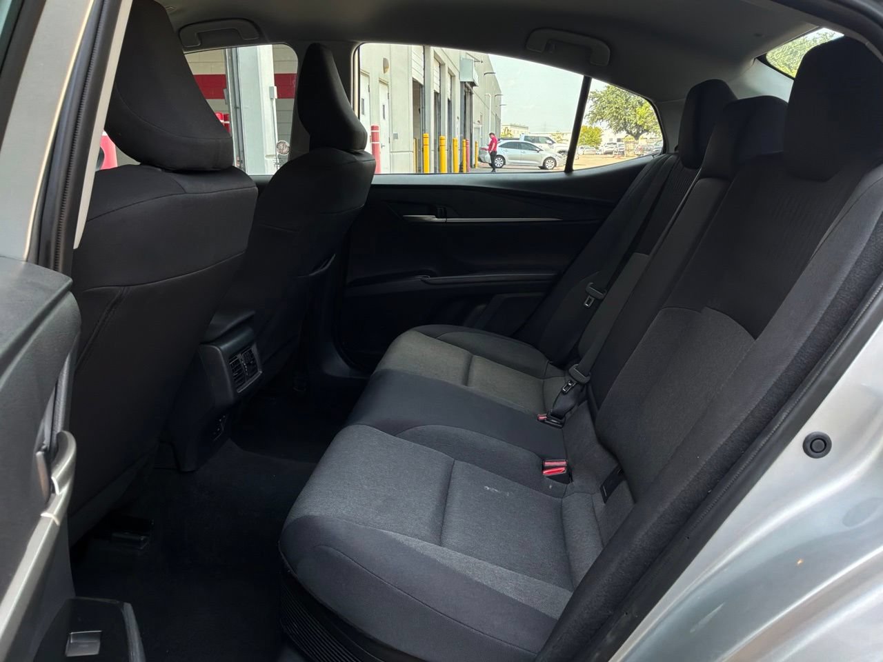 Used 2025 Toyota Camry LE FWD image 11