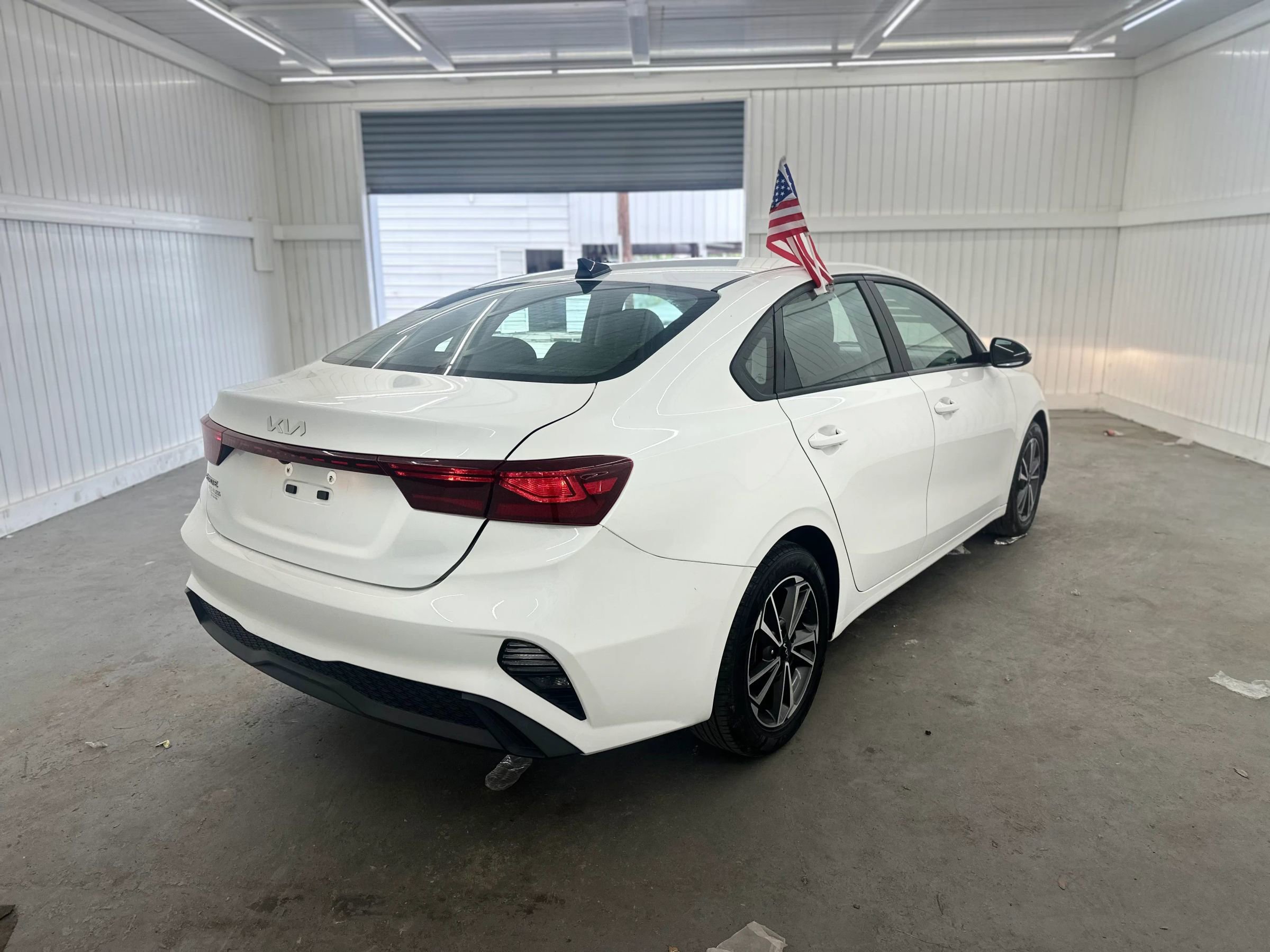 Used 2022 Kia Forte LXS w/ LXS Technology Package image 5