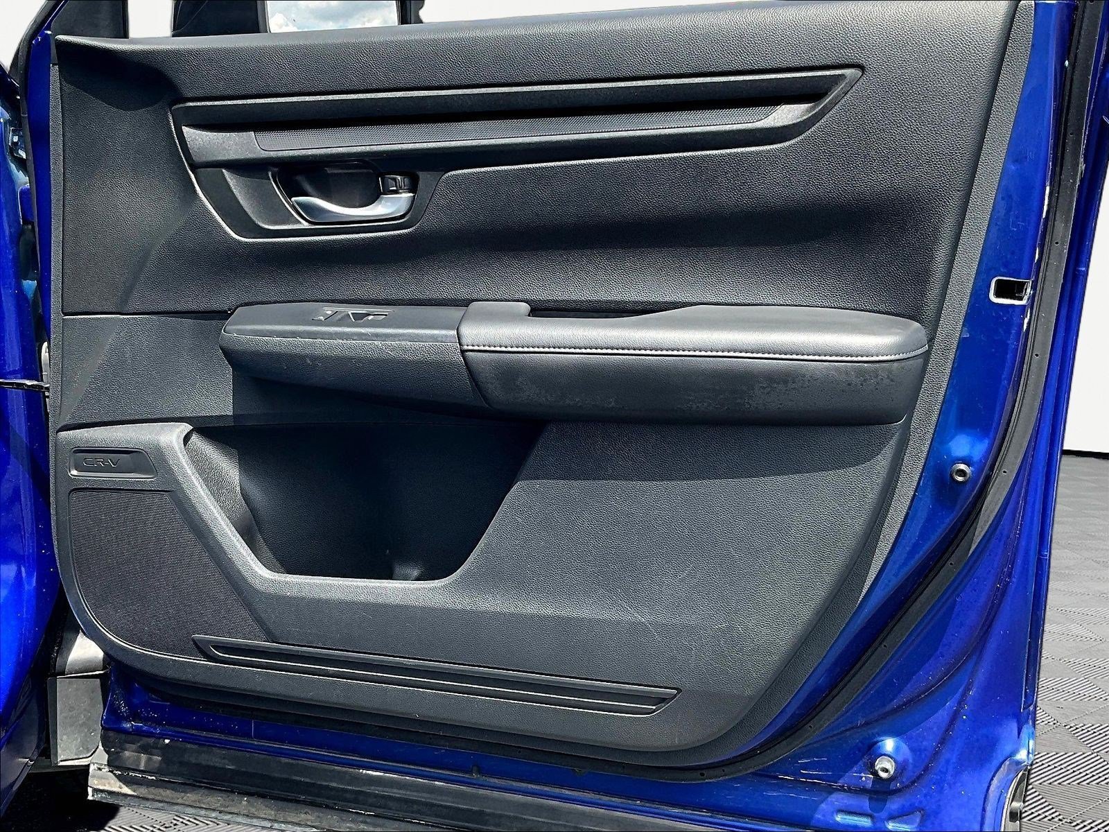 Used 2023 Honda CR-V LX image 25