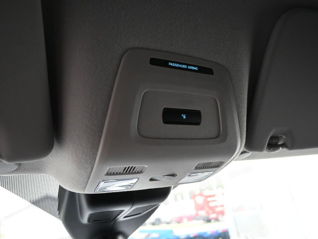 New 2026 Ford Transit 250 148 Medium Roof w/ Load Area Protection Package image 60