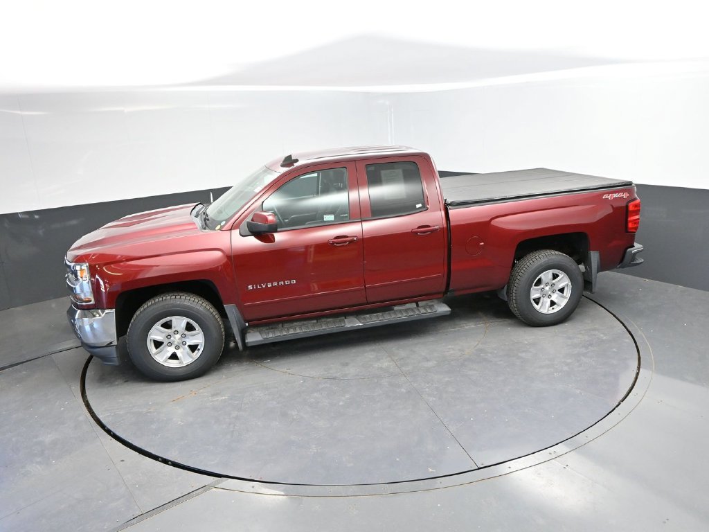 Used 2017 Chevrolet Silverado 1500 LT w/ All Star Edition AWD/4WD image 31