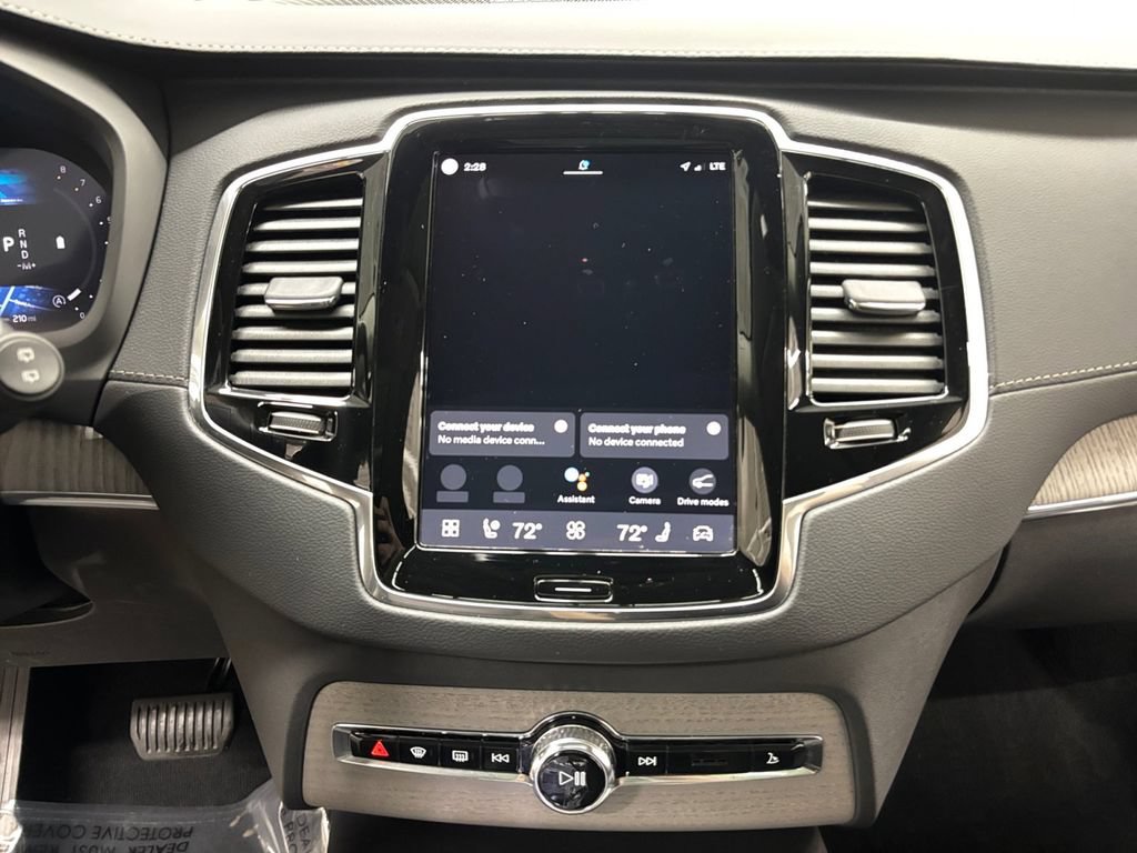 Certified 2025 Volvo XC90 B6 Ultra w/ Protection Package Premier AWD/4WD image 23