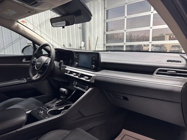 Used 2023 Kia K5 LXS image 25
