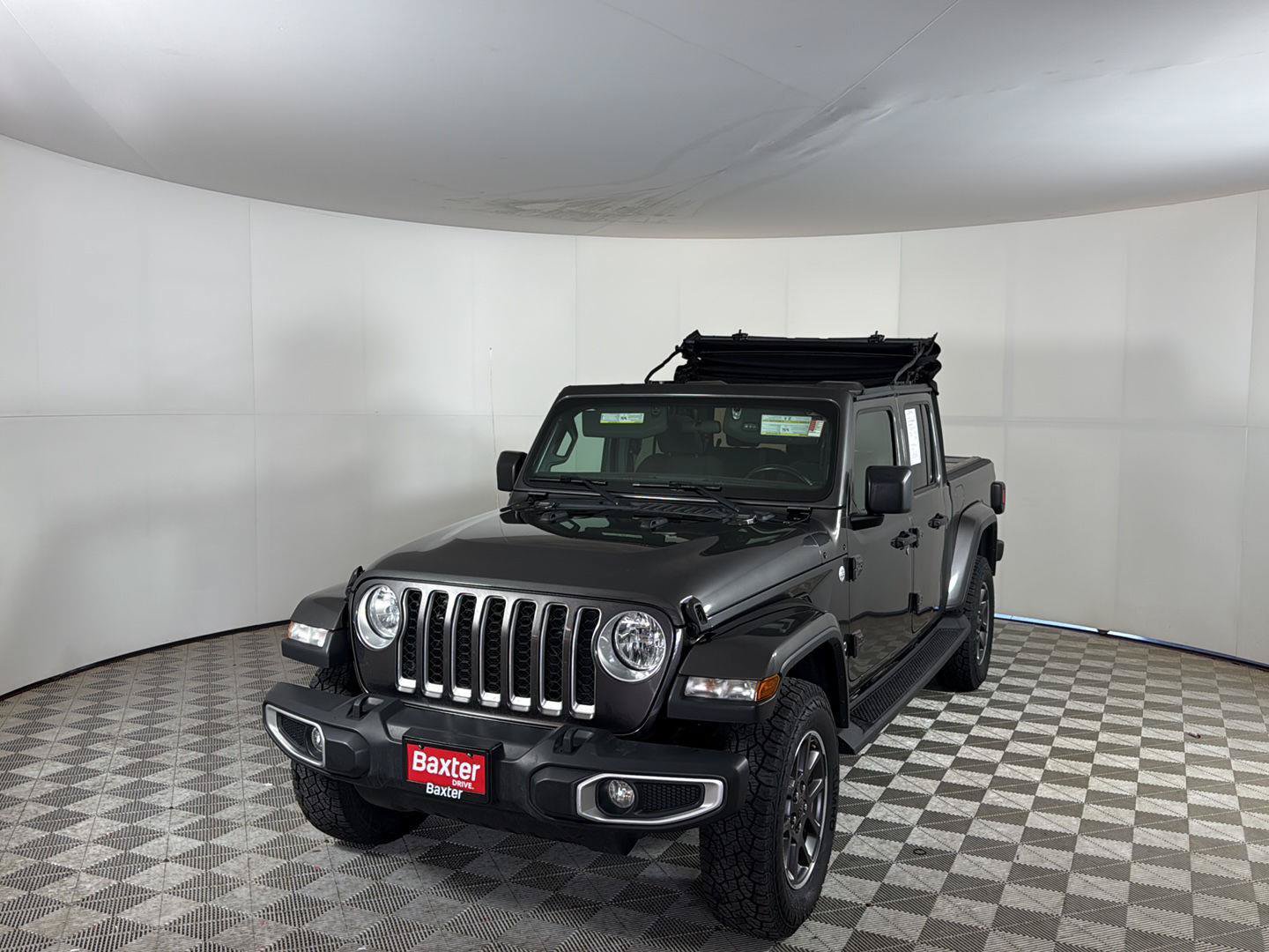 Used 2021 Jeep Gladiator Overland w/ Trailer Tow Package AWD/4WD image 29
