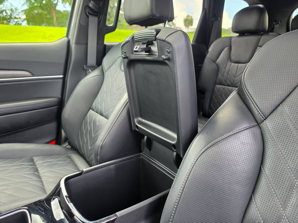 Used 2024 Kia Telluride SX Prestige X-Pro AWD/4WD image 30