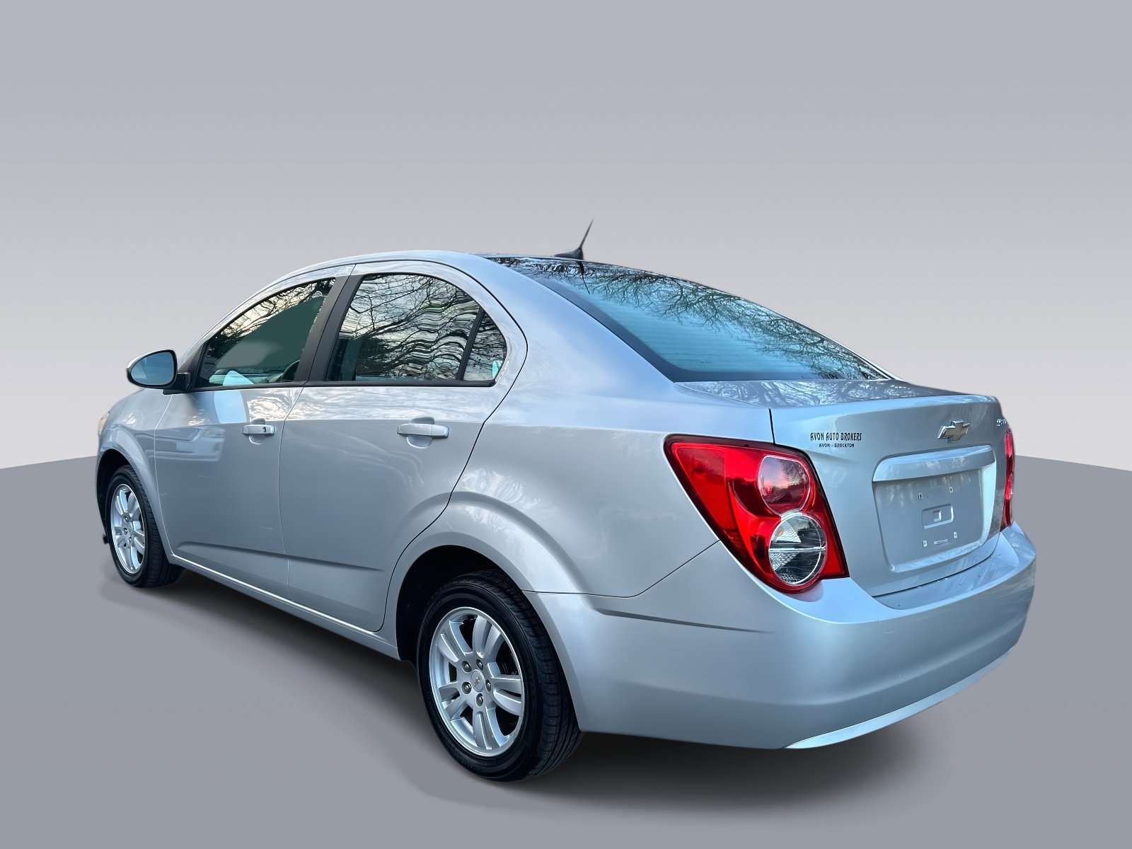 Used 2012 Chevrolet Sonic LS image 5