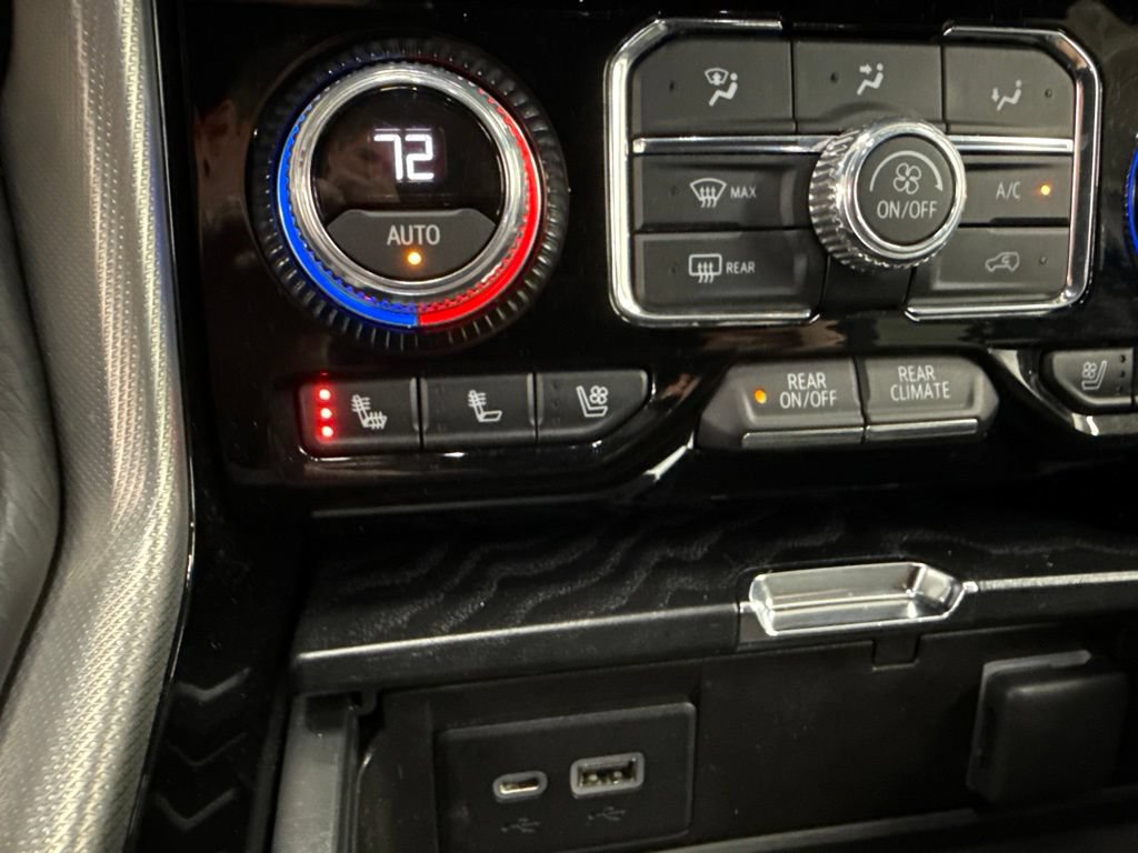Used 2022 GMC Yukon XL Denali AWD/4WD image 34