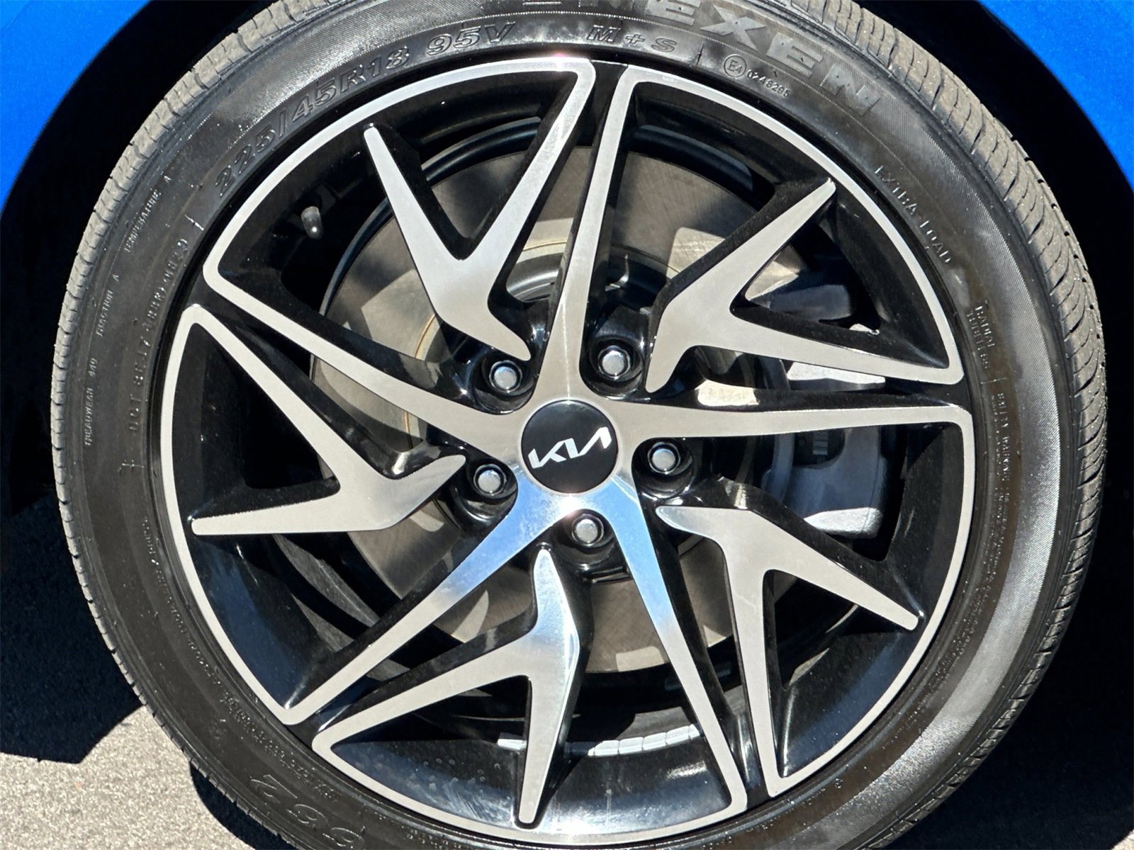 Used 2023 Kia Stinger GT-Line w/ Sun & Sound Package image 31