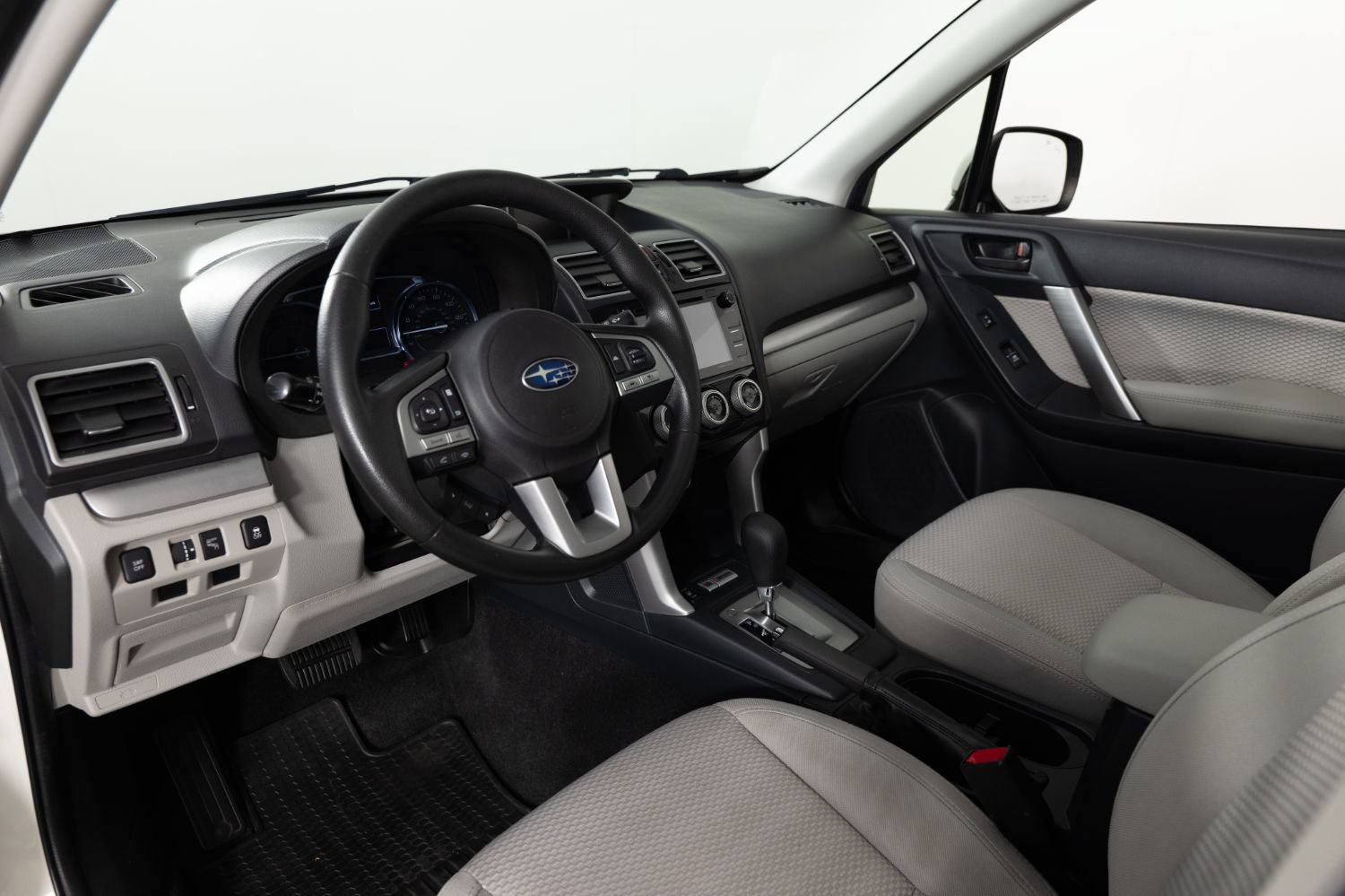 Used 2017 Subaru Forester 2.5i Premium AWD/4WD image 13