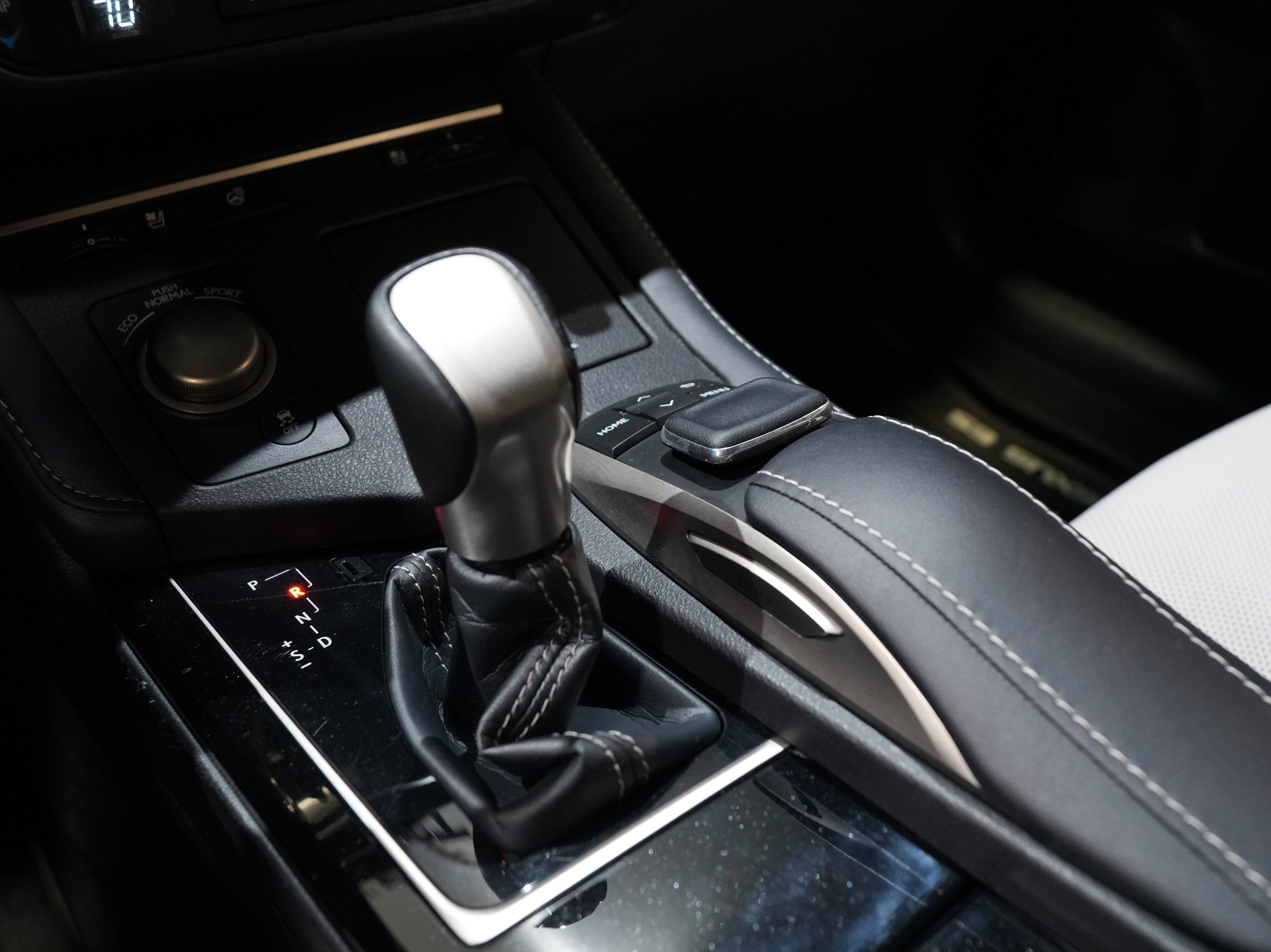 Used 2018 Lexus ES 350 w/ Navigation System Package FWD image 47