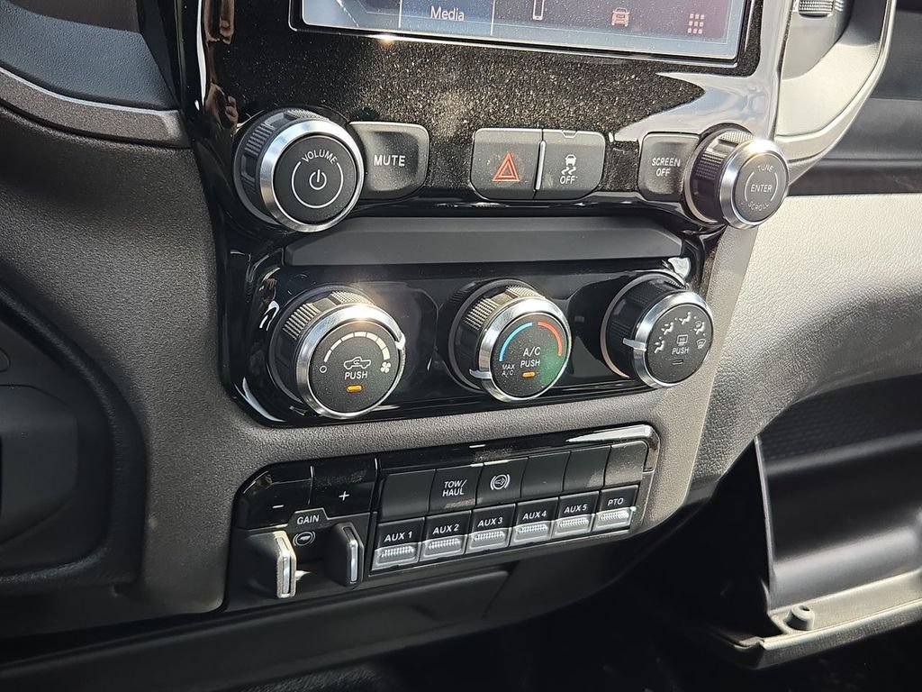 New 2026 RAM 3500 Tradesman AWD/4WD image 47