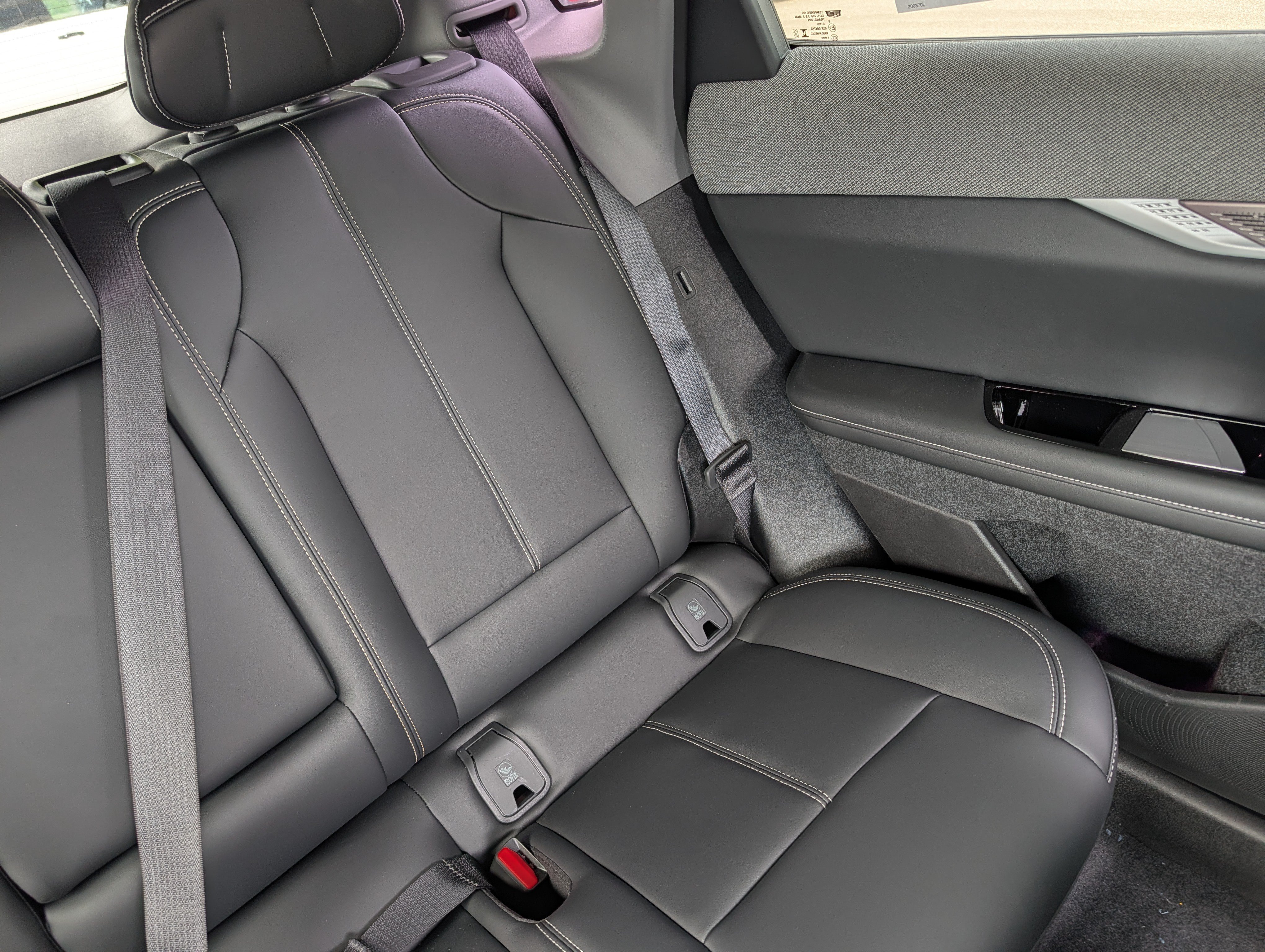 Used 2026 Cadillac Optiq Sport 1 w/ LPO, Floor Liner Package AWD/4WD image 16