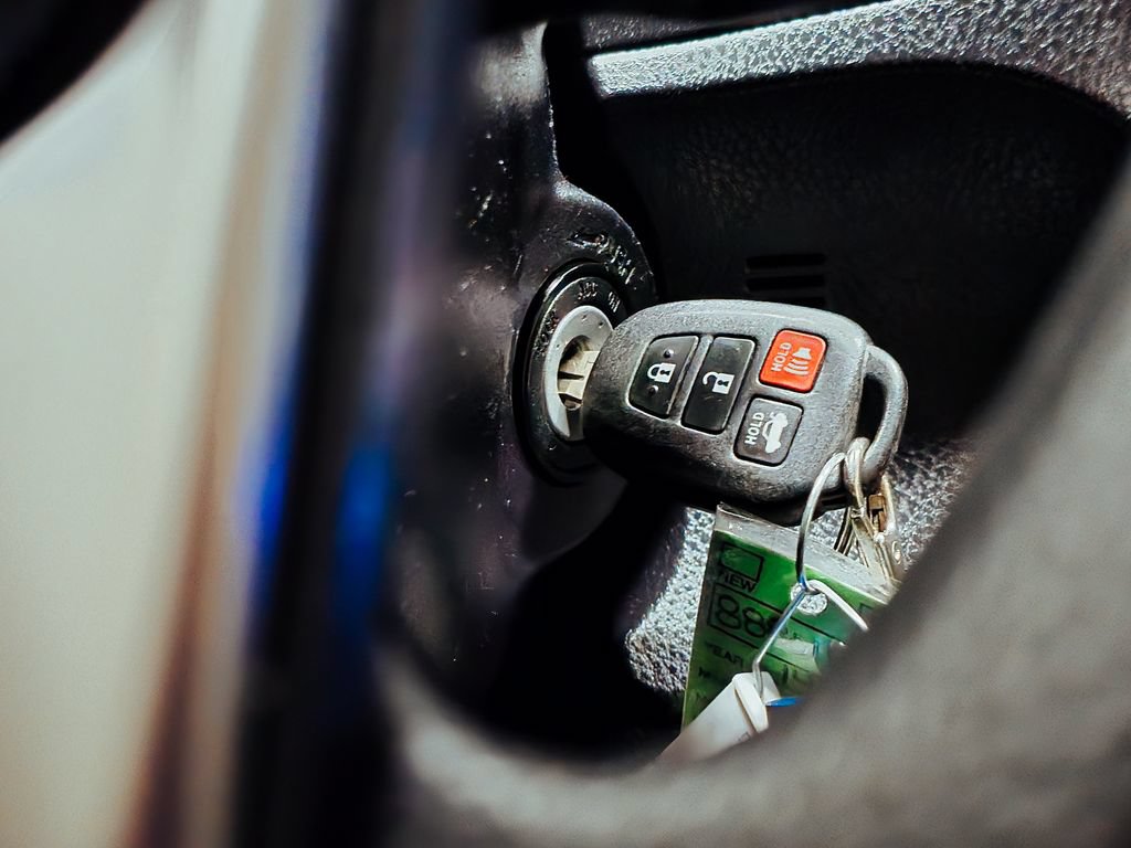 Used 2014 Toyota Corolla LE FWD image 26