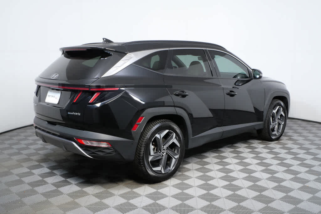Used 2023 Hyundai Tucson Limited w/ Cargo Package AWD/4WD image 3