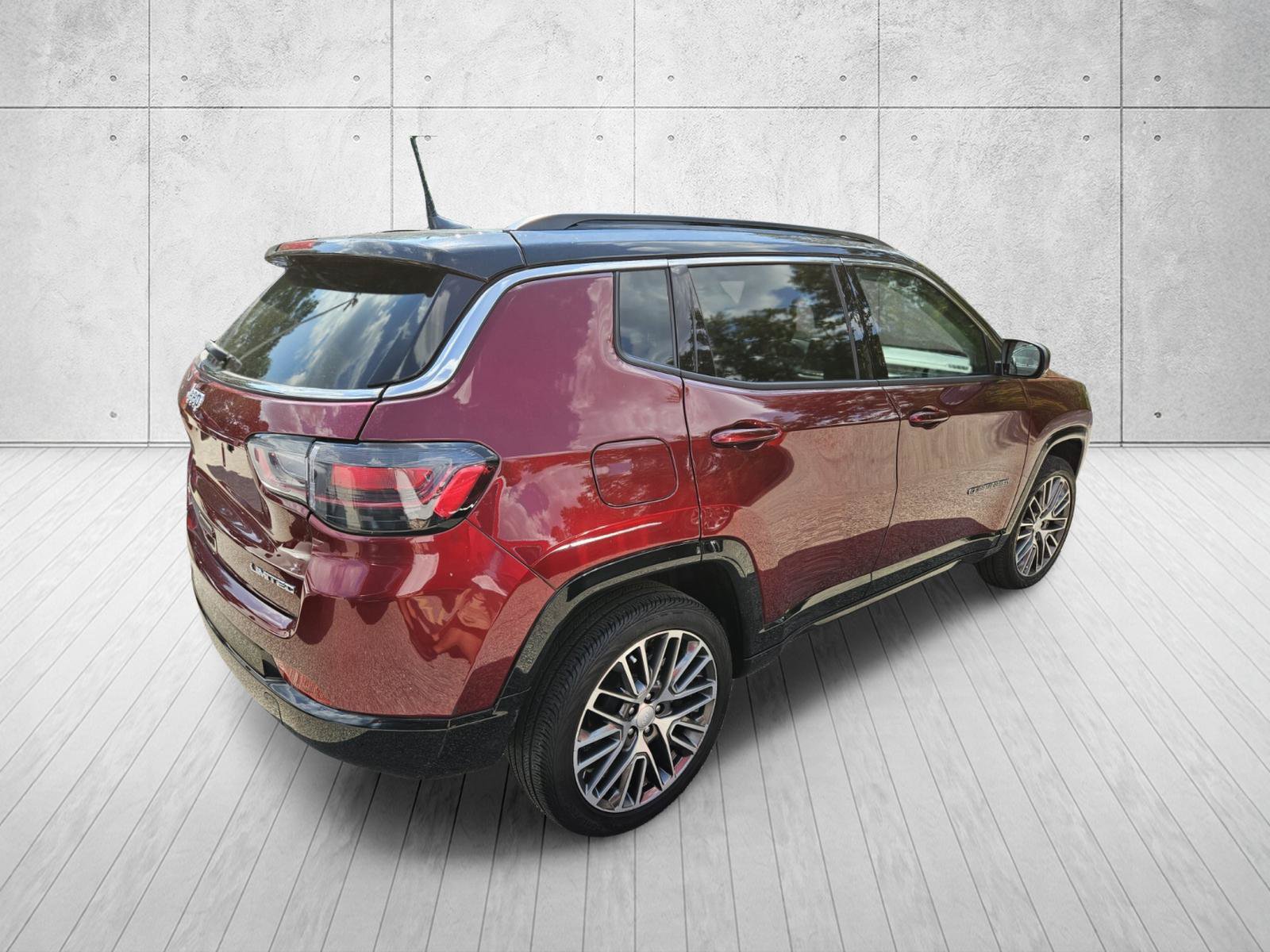 Used 2022 Jeep Compass Limited w/ Elite Group AWD/4WD image 10