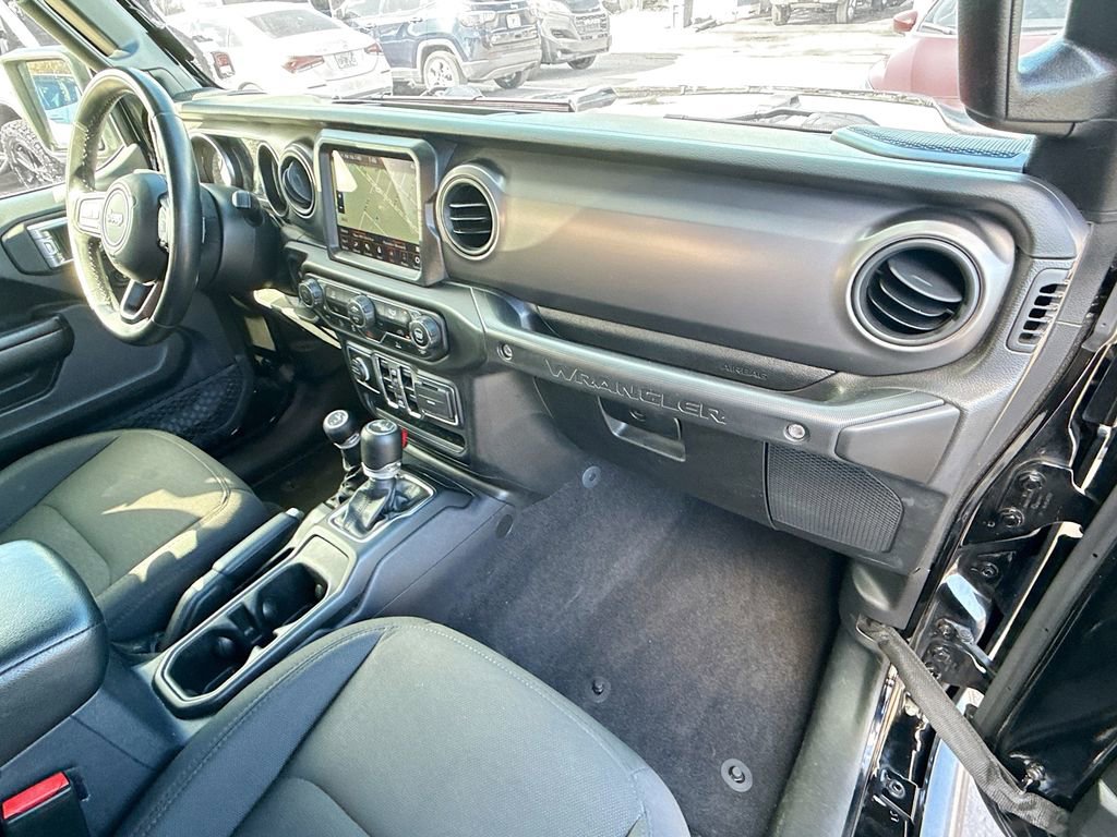 Used 2021 Jeep Wrangler Unlimited Sport image 33