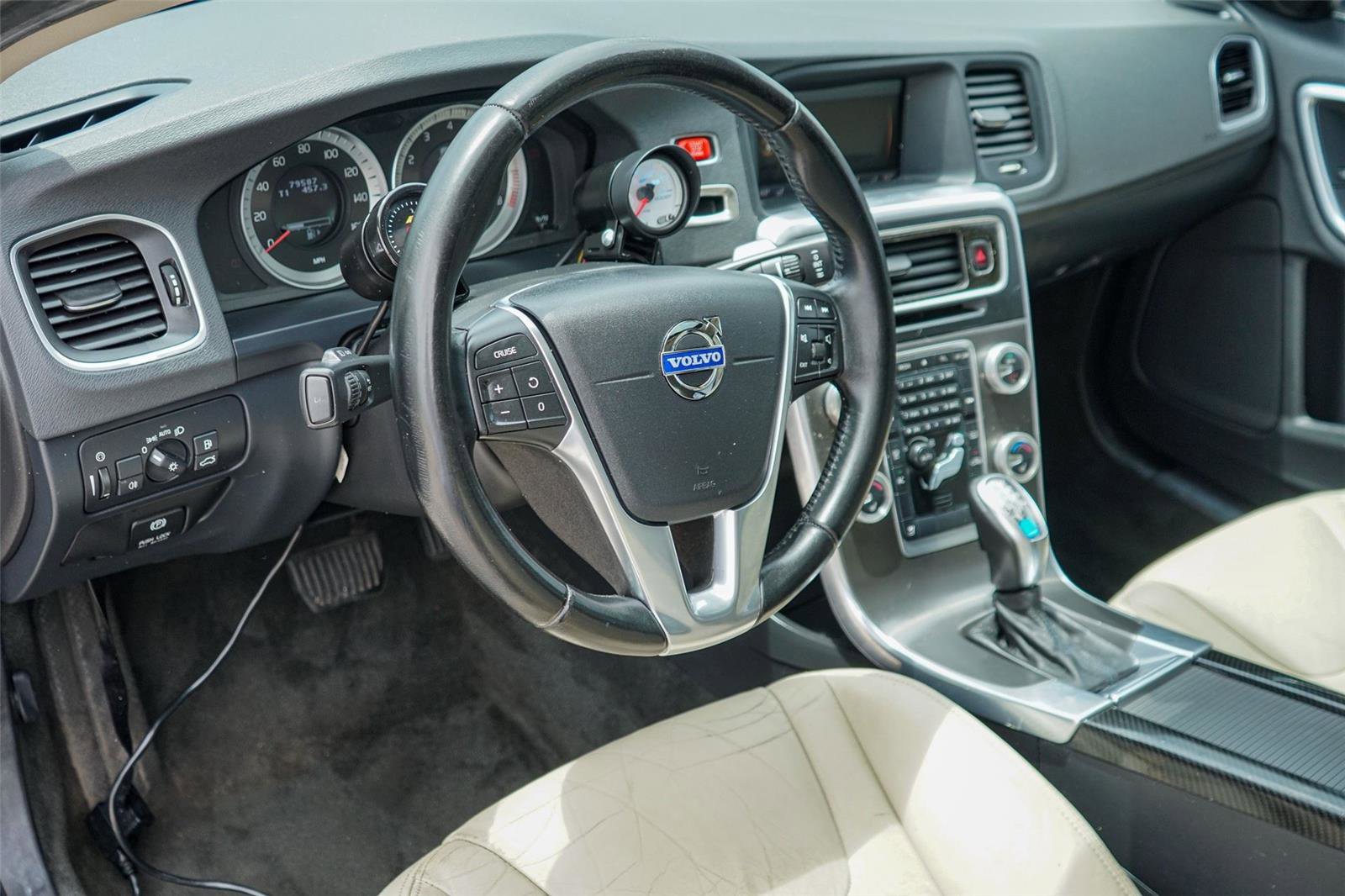 Used 2013 Volvo S60 T5 image 9