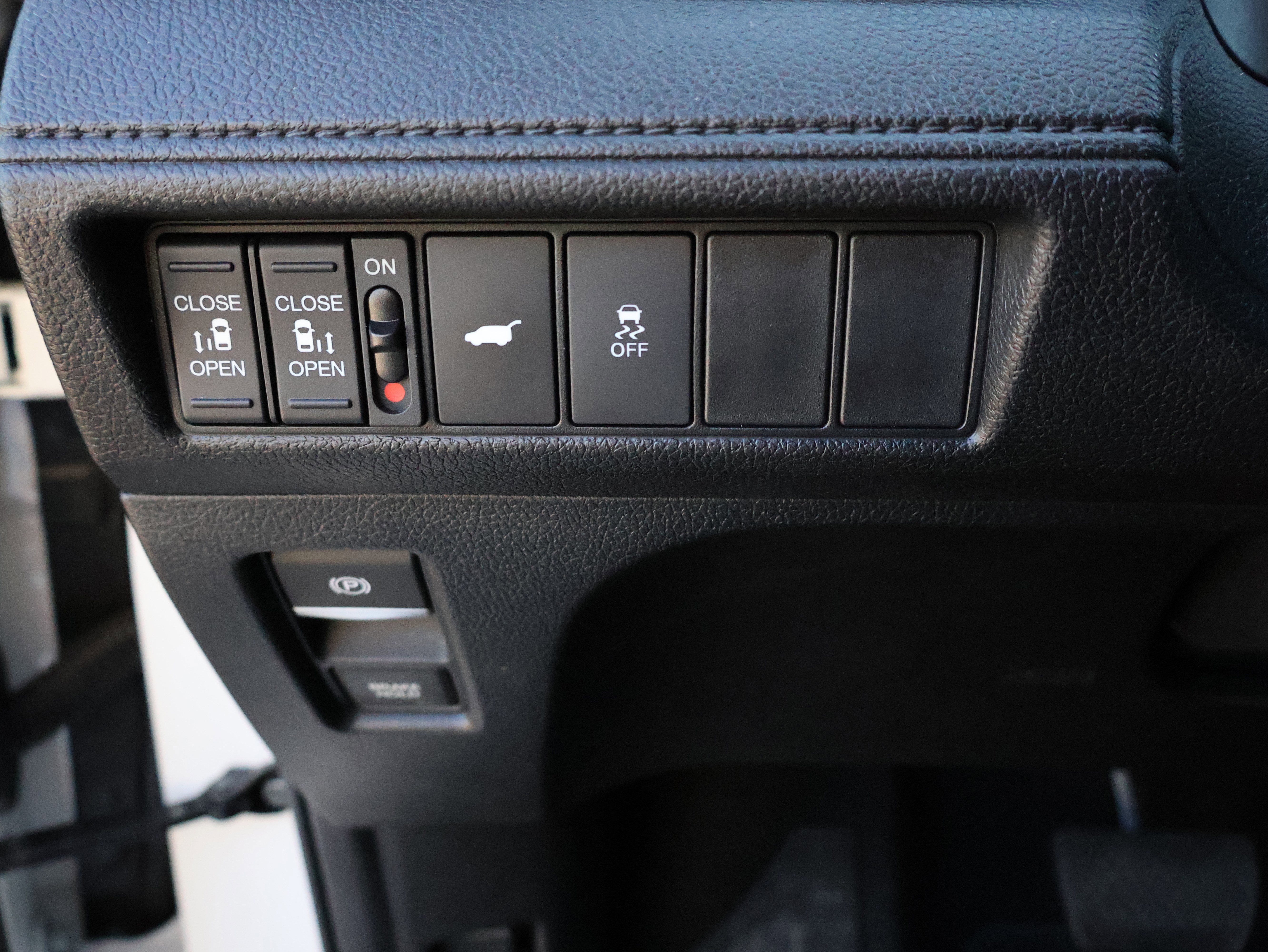 Used 2025 Honda Odyssey Sport-L image 37