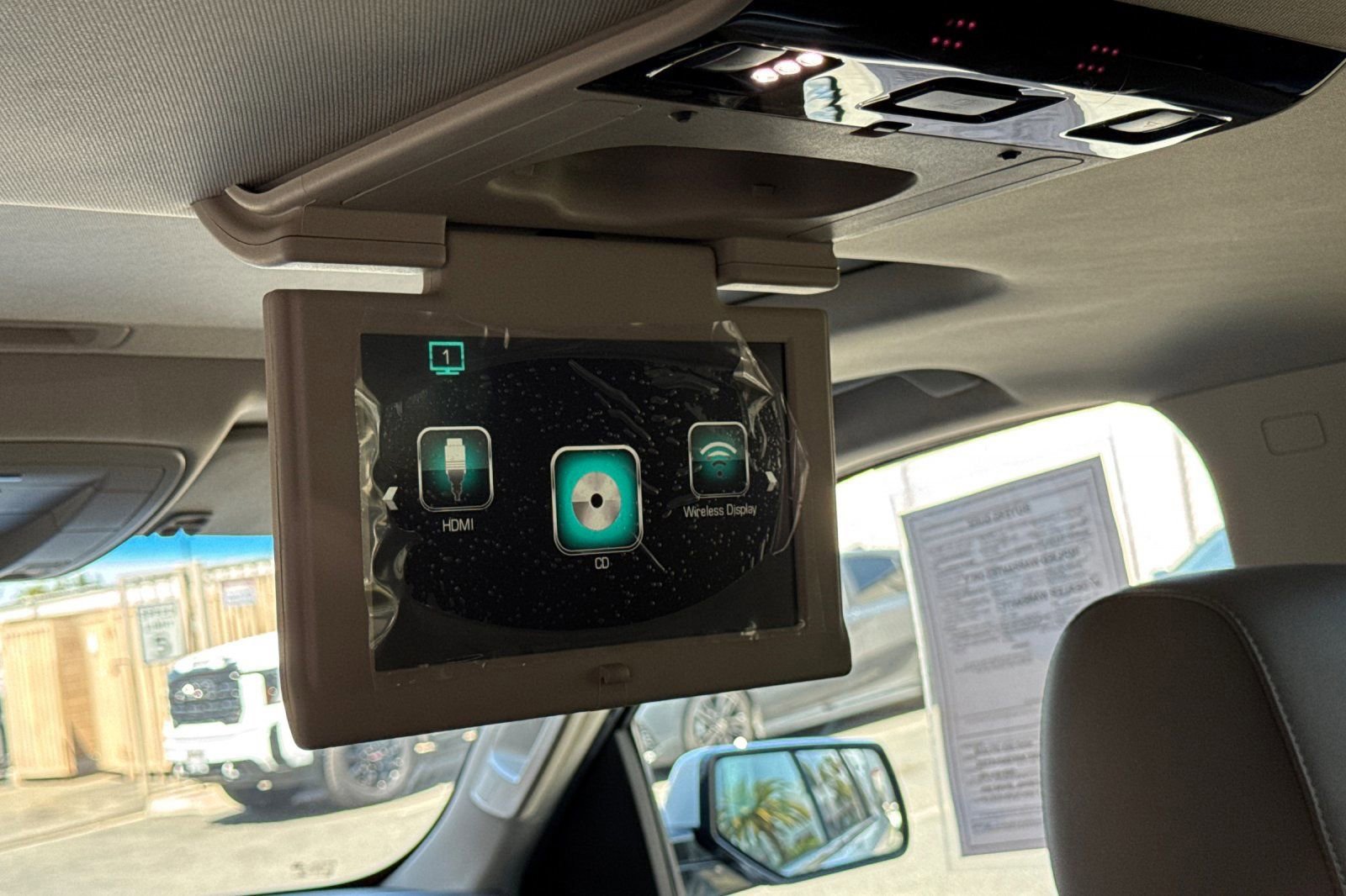 Used 2019 GMC Yukon SLT w/ Premium Edition image 16