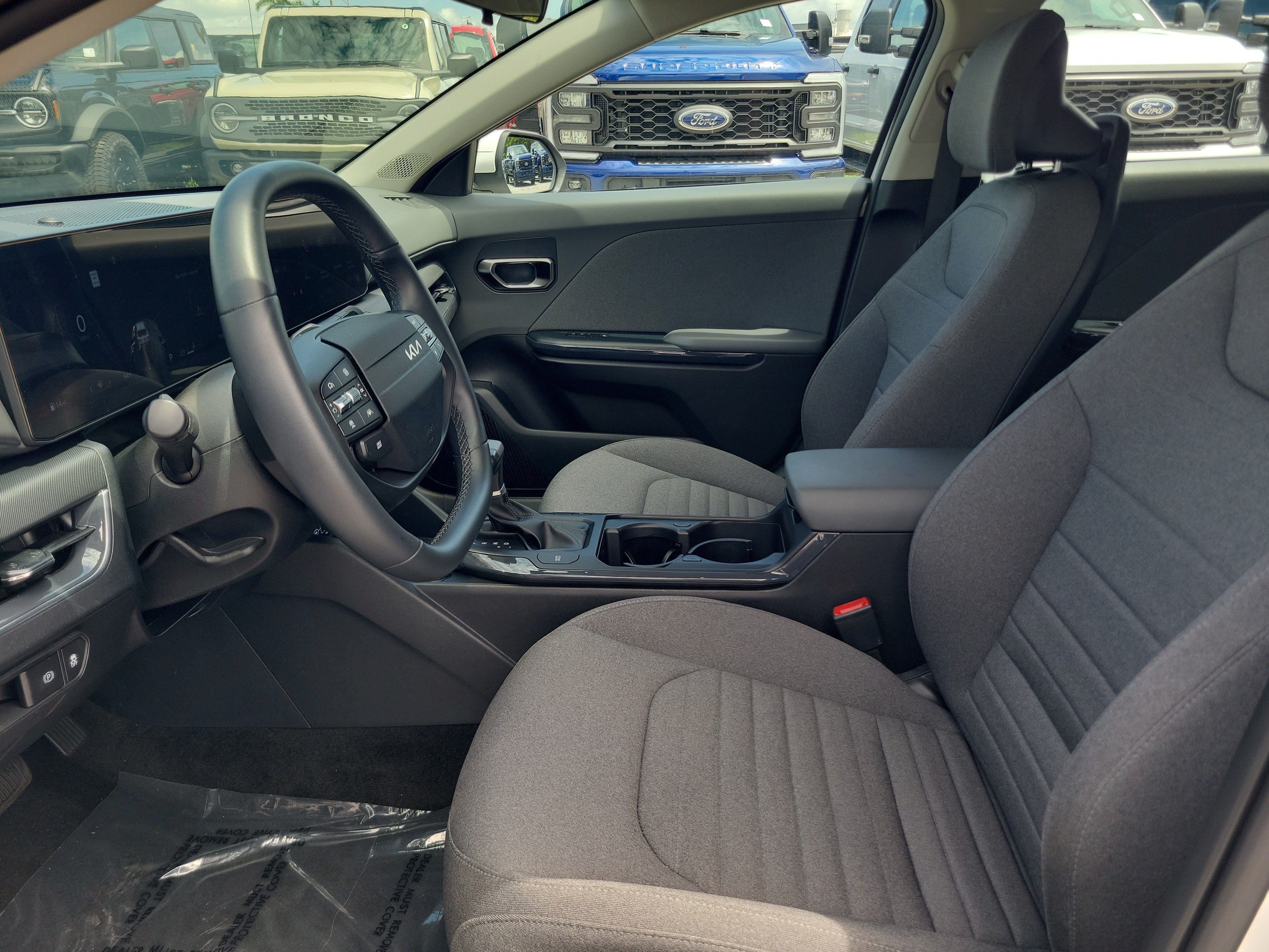 Used 2025 Kia K4 EX FWD image 11