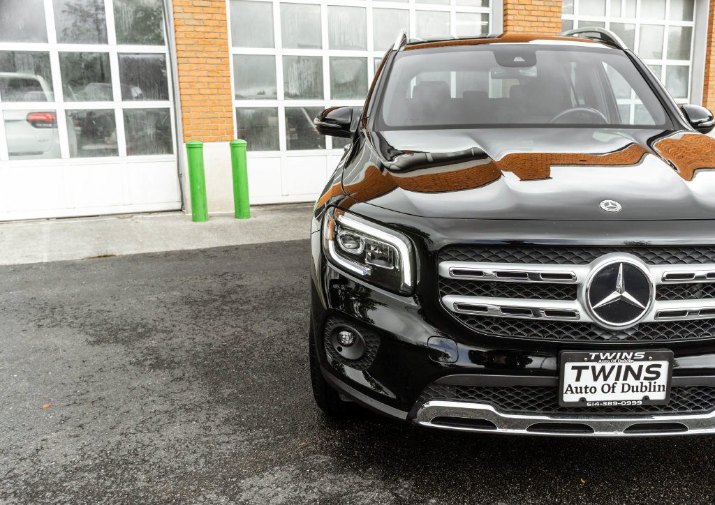 Used 2022 Mercedes-Benz GLB 250 4MATIC w/ Premium Package Lite image 34