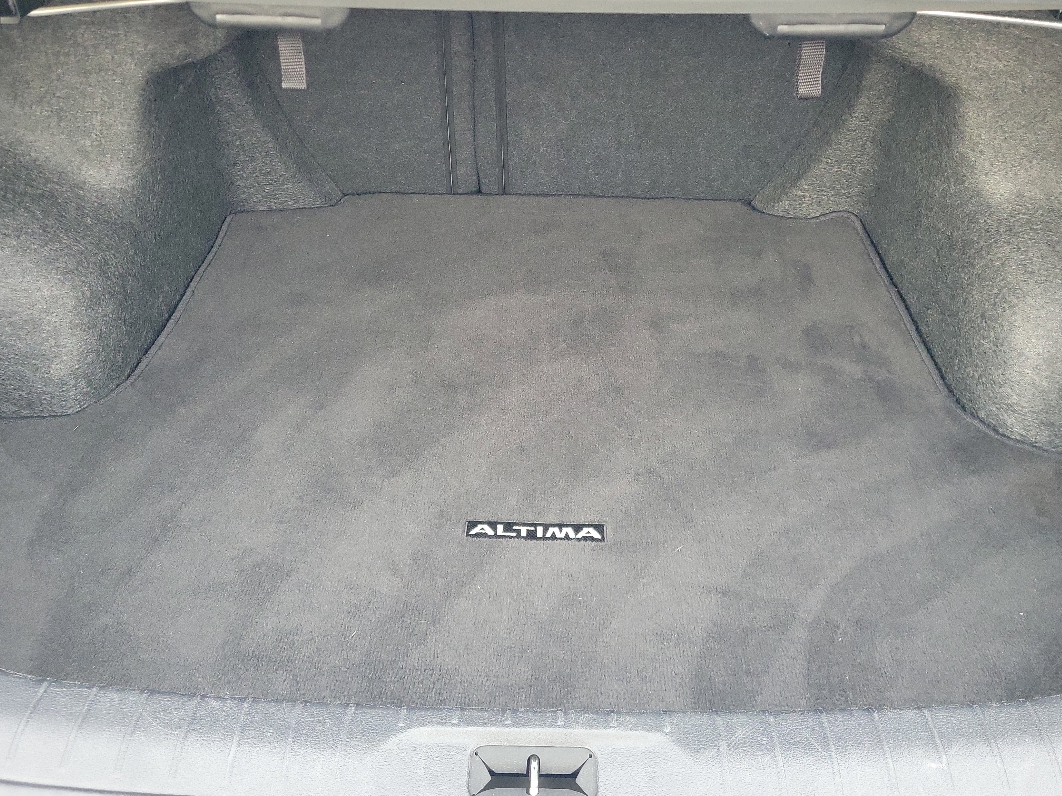 Certified 2024 Nissan Altima 2.5 SV w/ SV Premium Package image 10