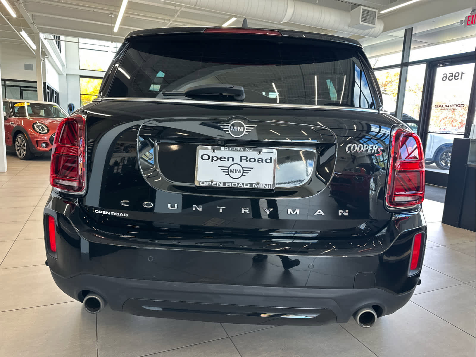 Used 2022 MINI Cooper Countryman S w/ Storage Package image 5