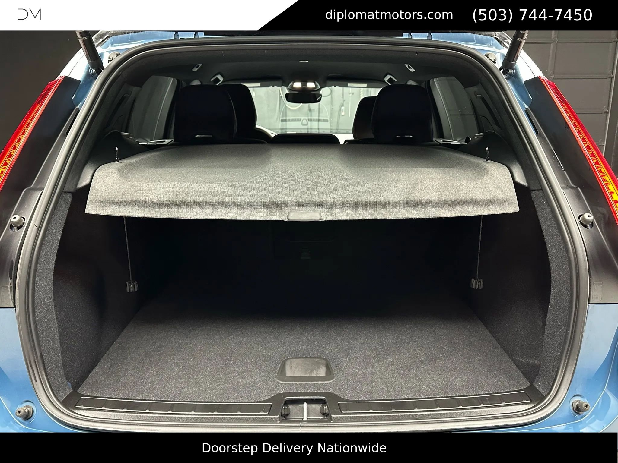 Used 2023 Volvo XC40 Recharge Core image 43