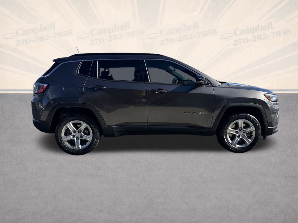 Used 2023 Jeep Compass Latitude image 7