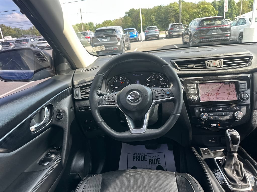 Used 2020 Nissan Rogue SL w/ Premium Package AWD/4WD image 19