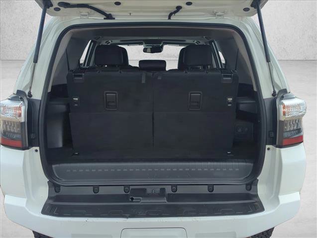 Used 2022 Toyota 4Runner SR5 Premium w/ Moonroof Package AWD/4WD image 7
