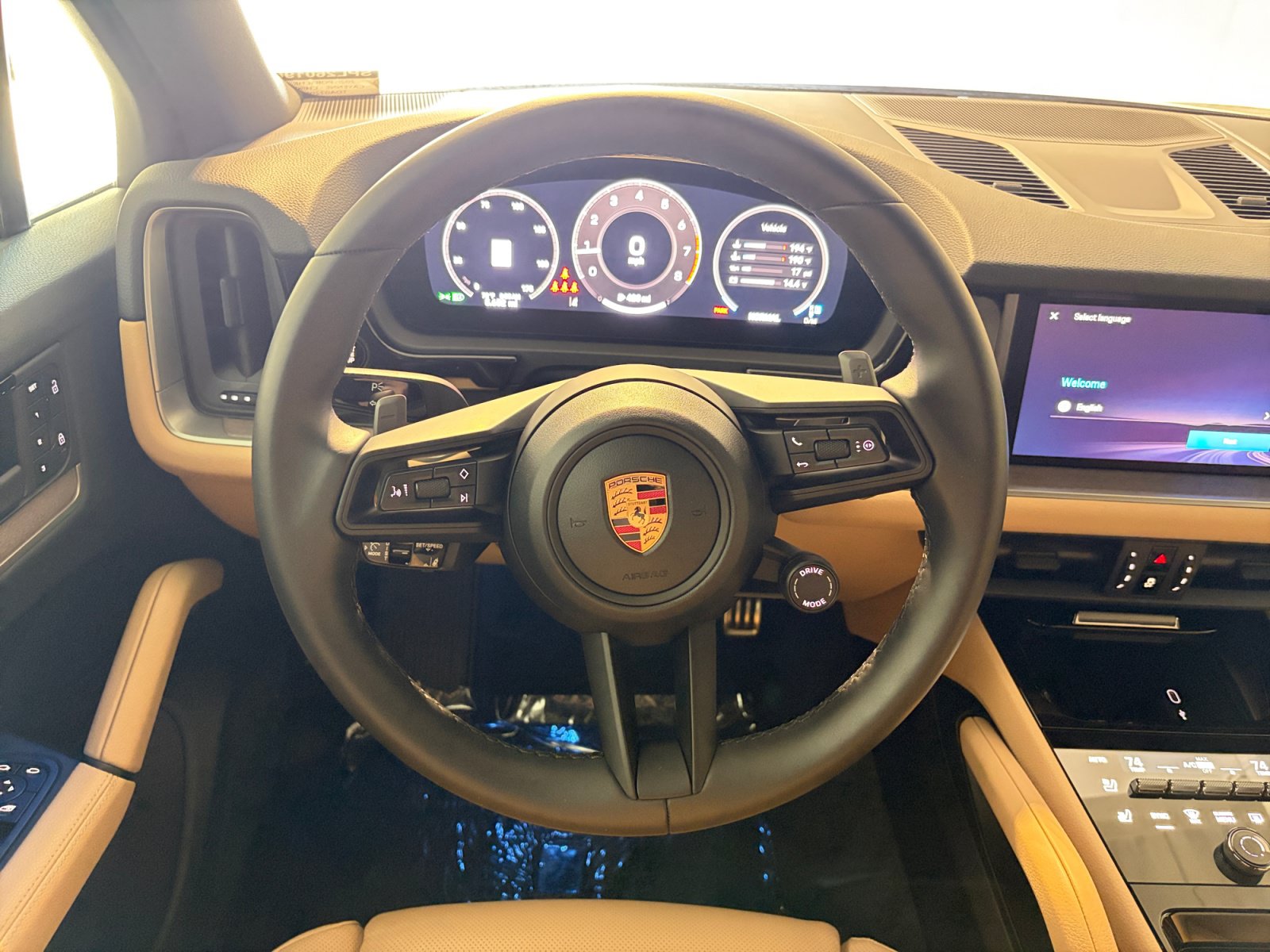Certified 2026 Porsche Cayenne AWD/4WD image 36
