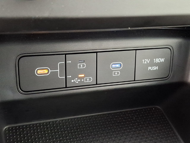 Certified 2026 Hyundai Tucson SE FWD image 28