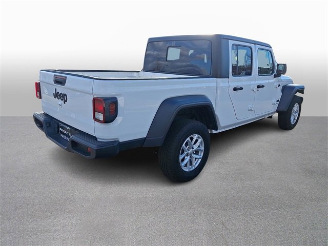 Used 2023 Jeep Gladiator Sport image 4