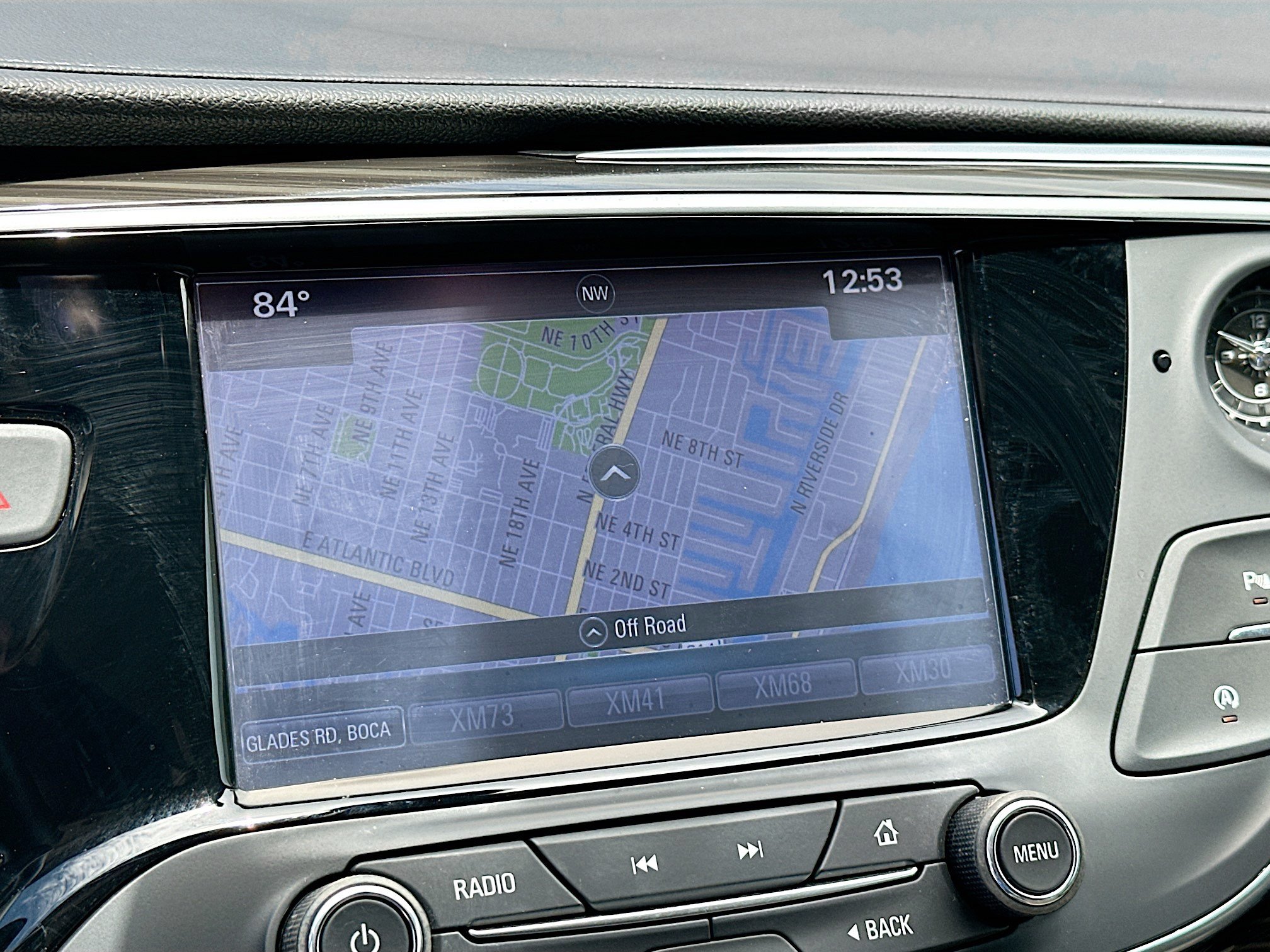 Used 2020 Buick Envision Essence w/ Experience Buick Package FWD image 15