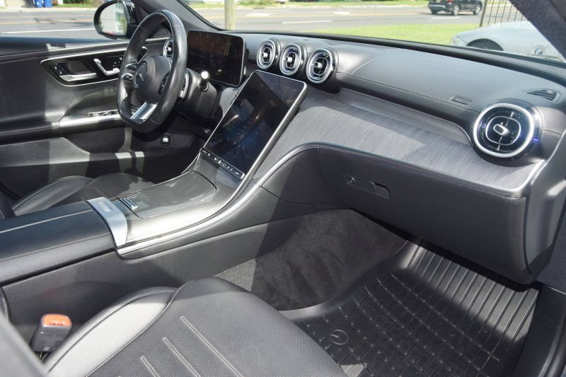 Used 2023 Mercedes-Benz C 300 4MATIC Sedan image 29